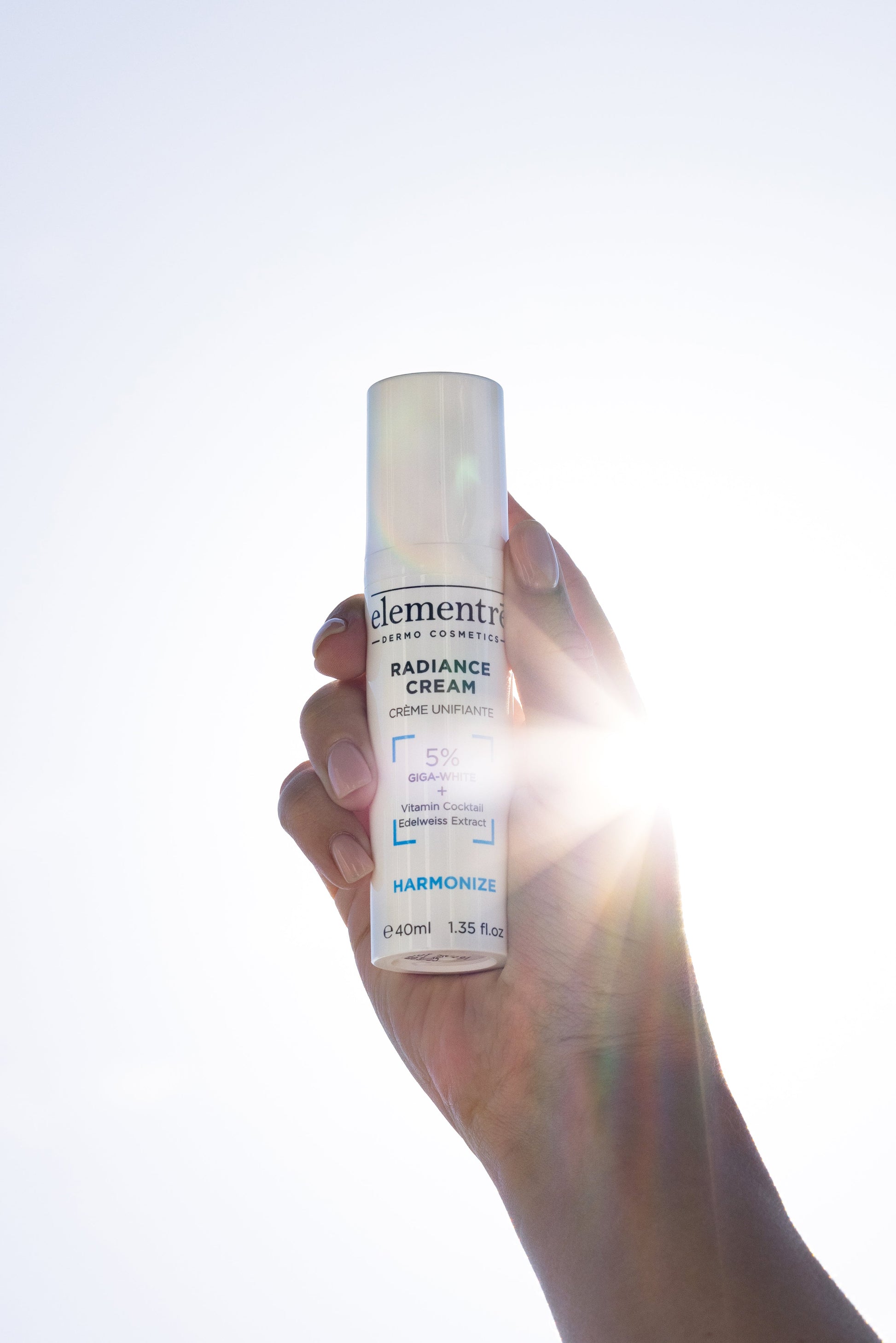 5% Giga-White Radiance Face Cream elementrē dermo cosmetics 2 - CORRECT