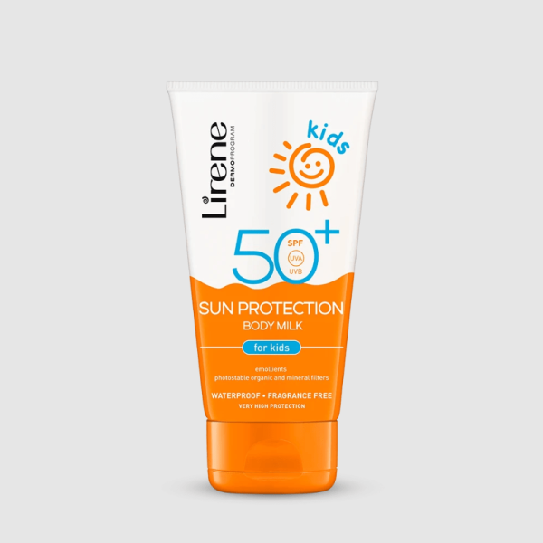 231 Lirene SUN KIDS Sun protection body milk for kids SPF 50 150 ml 1 Nje sistem i avancuar i filtrave te qendrueshem organike dhe minerale UVA dhe UVB qe mbron ne menyre efektive lekuren nga djegia nga dielli dhe demtimi i pakthyeshem i qelizave. Filtrat ne produkt thithin ose reflektojne rrezet e diellit nga siperfaqja e lekures, duke bllokuar efektet e tyre. Aplikoni nje sasi te pershtatshme te qumeshtit ne fytyre dhe trup- idealisht 15 minuta para ekspozimit ne diell. Per te siguruar nje mbrojtje maksimale, aplikojeni perseri cdo dy ore si dhe pas fshirjes me peshqir, notit ose djersitjes.